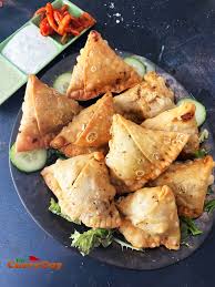 CHICKEN MINI SAMOSA