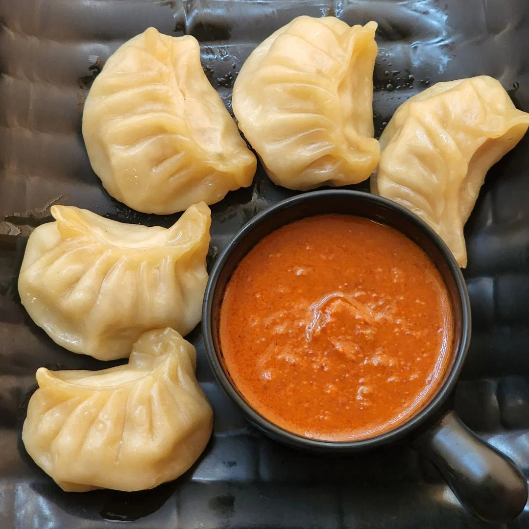 CHICKEN MOMOS