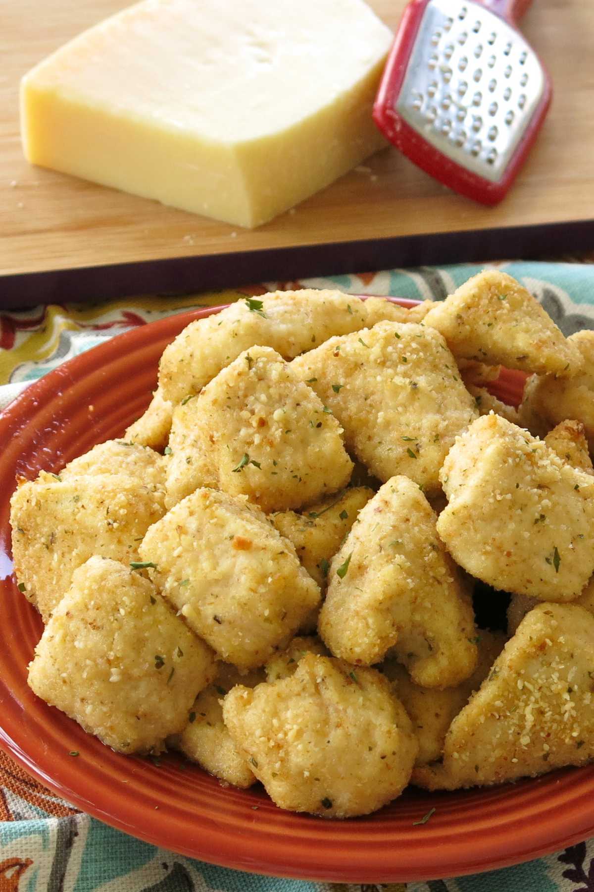 CHICKEN CHEESE GARLIC NUGGETS 500GMS