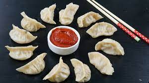 CHICKEN MOMOS