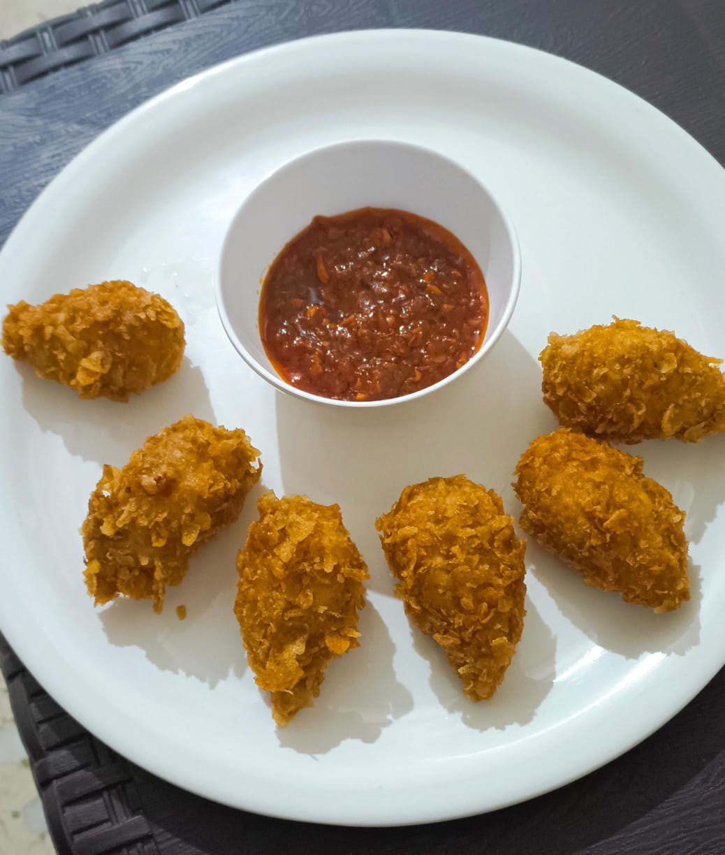 CHICKEN KURKURE MOMOS 500GMS (20 PCS)